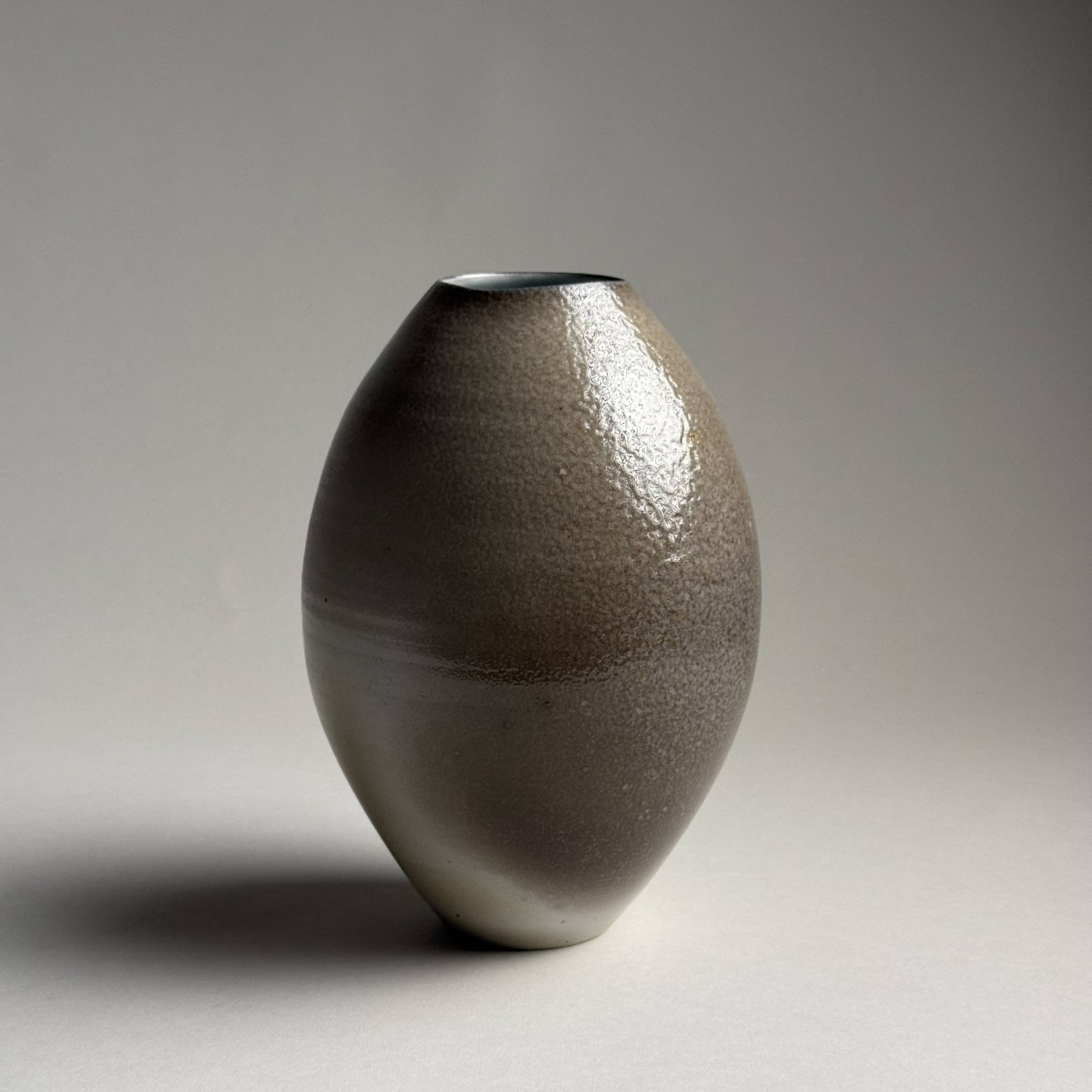 Kazegama Fired Porcelain Vessel 04