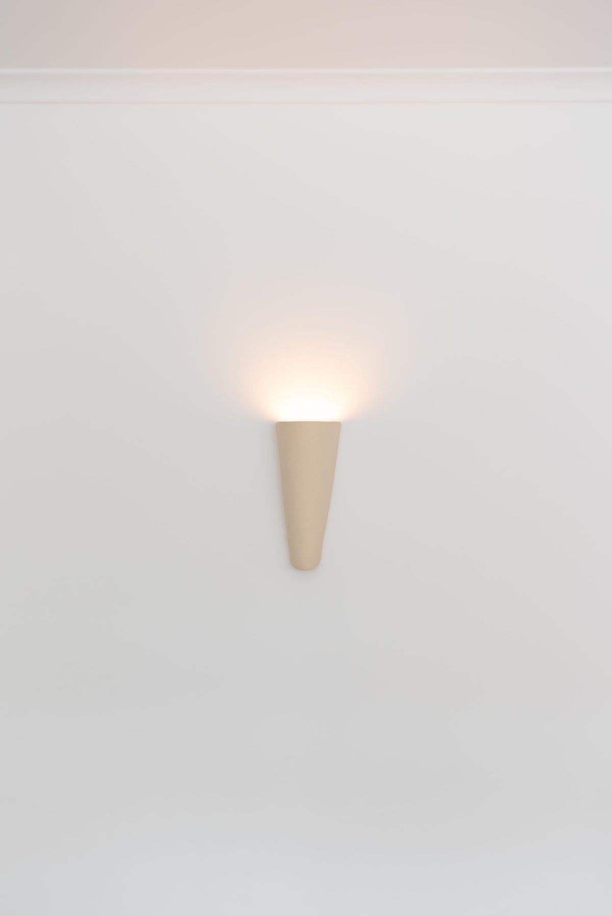 Still Lines Sconce