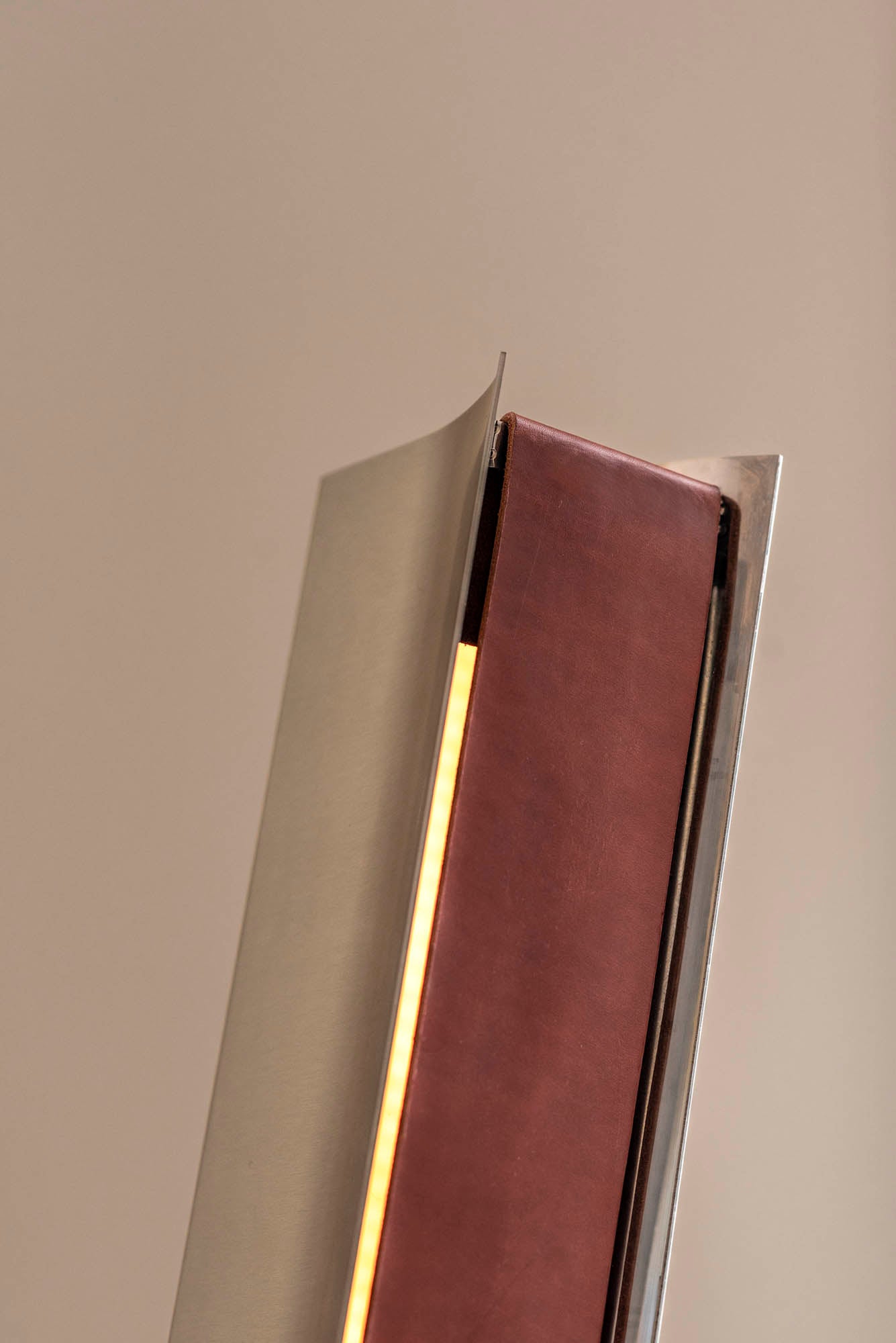 Leaning Impermanence Wall Lamp