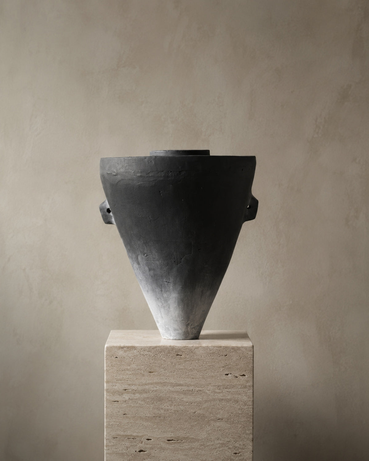 Elaros Vase