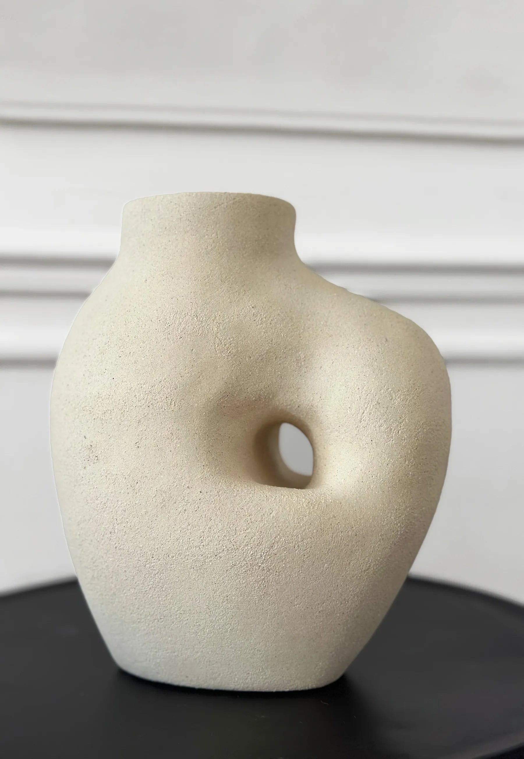 Silhouette Vase 01