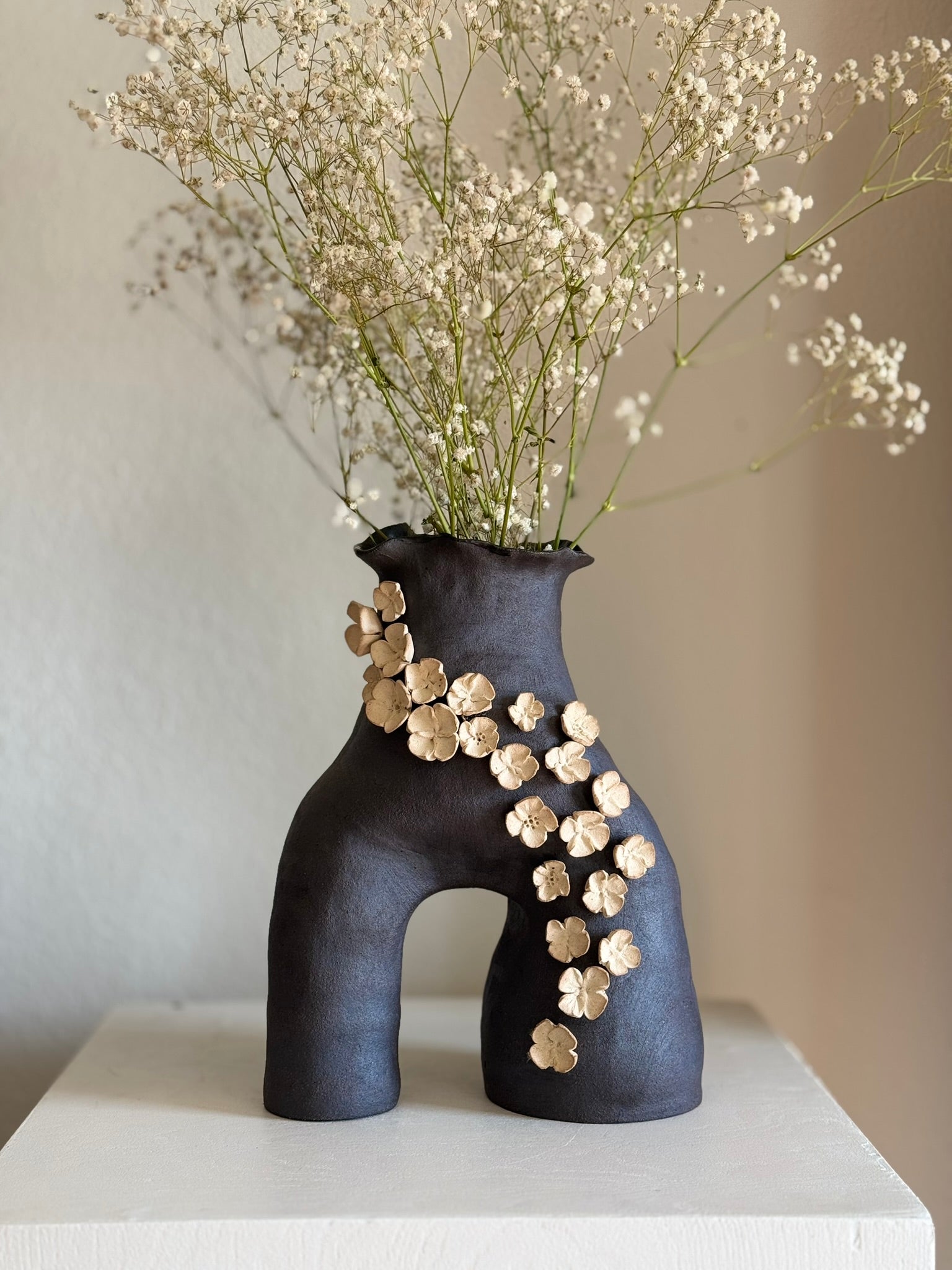 Rhythmic Black Earth Base With Flowers