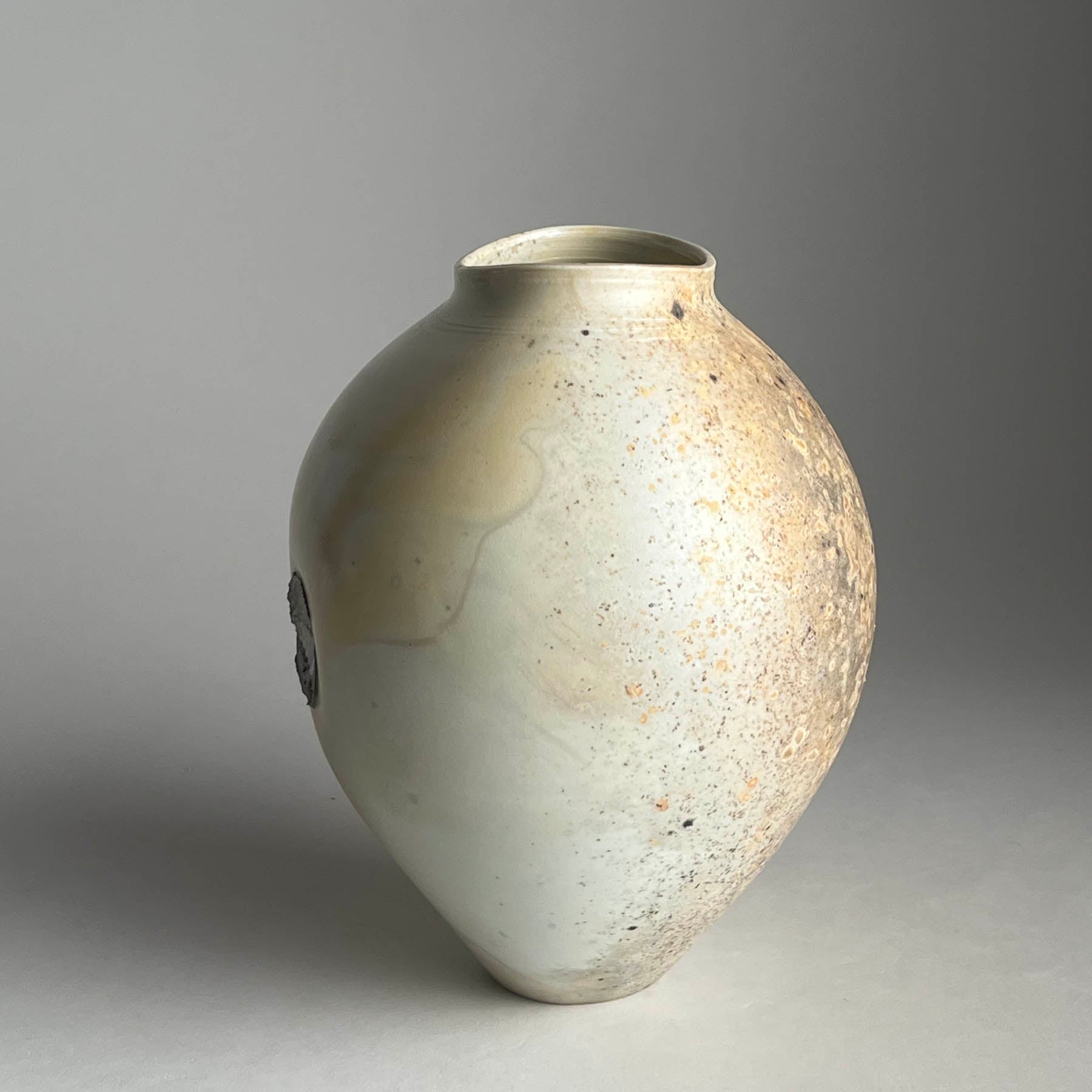 Wood-Fired Porcelain Vessel 01