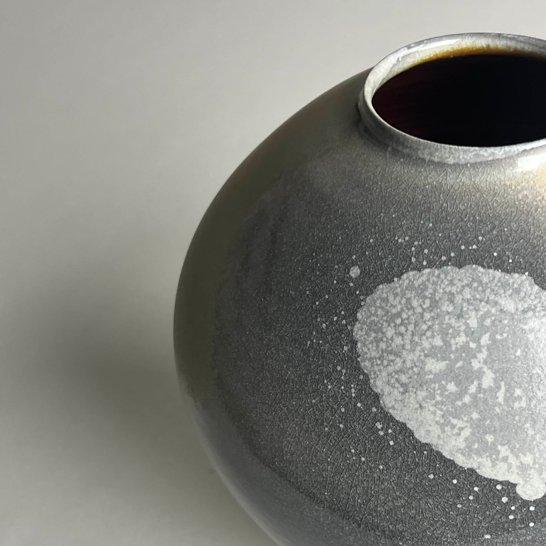 Wood-Fired Porcelain Vessel 02