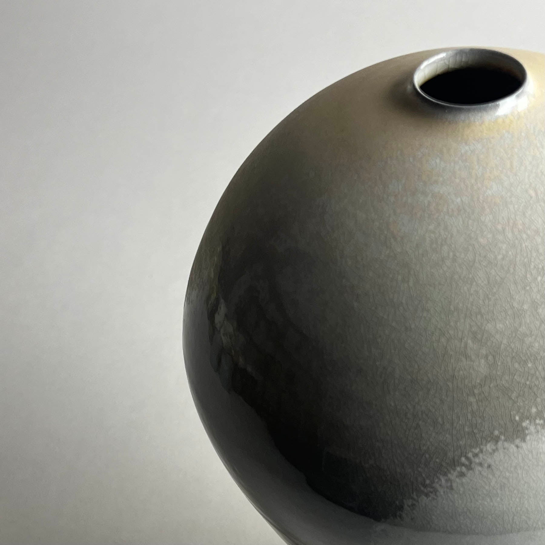 Wood-Fired Porcelain Vessel 04
