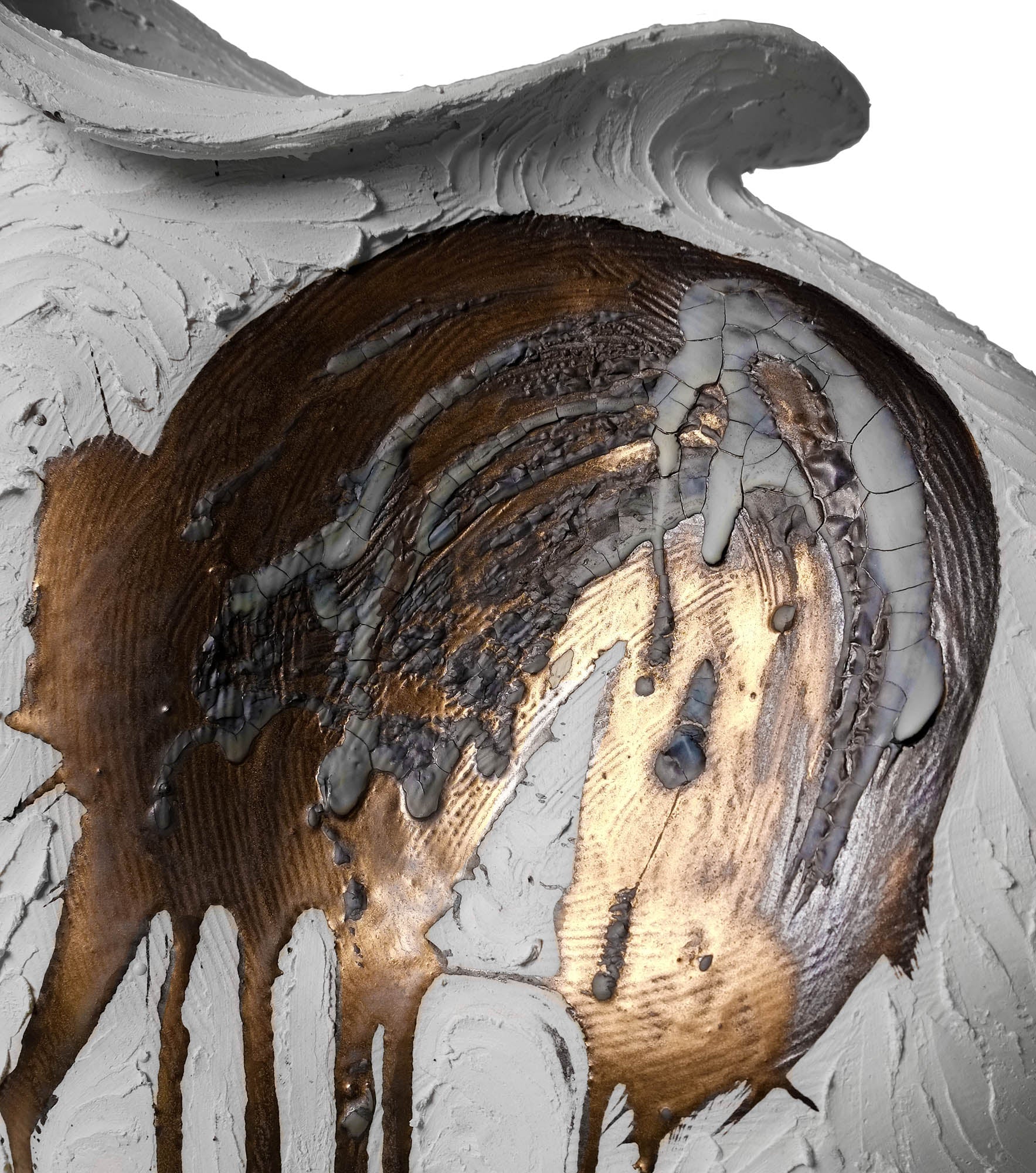 White & Gold Vessel 119