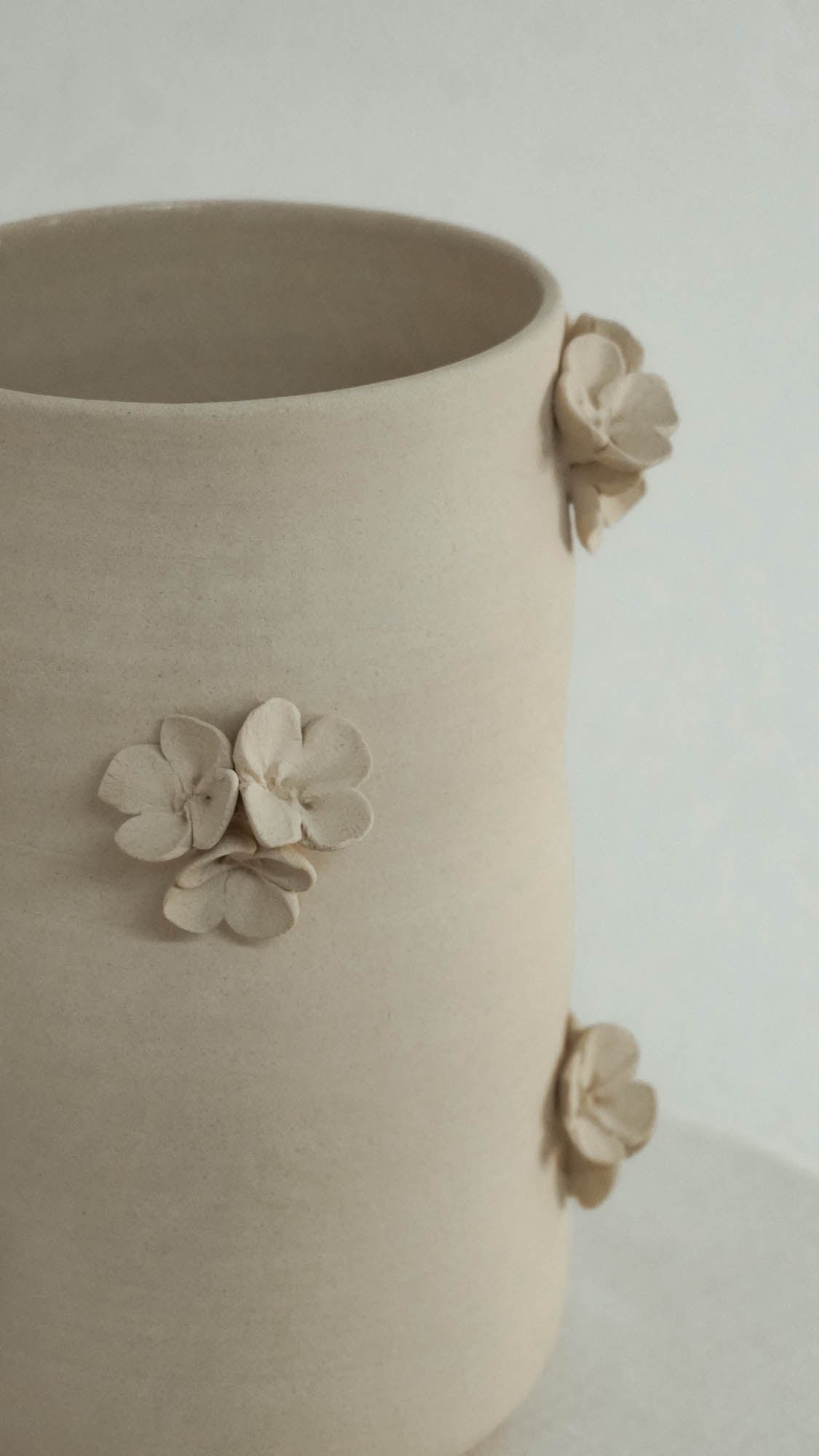 Scattered Applique Vase