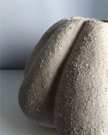 White Obstacles Vessel