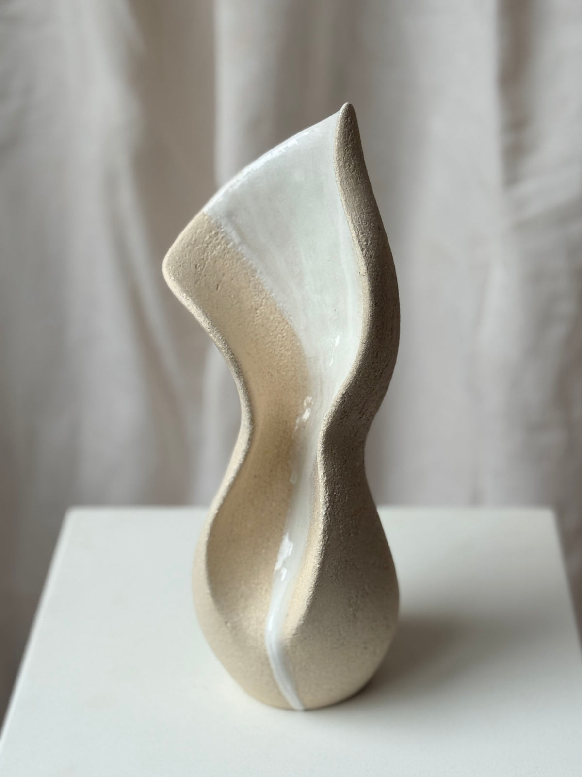 Calla Milk Drip Sculpture
