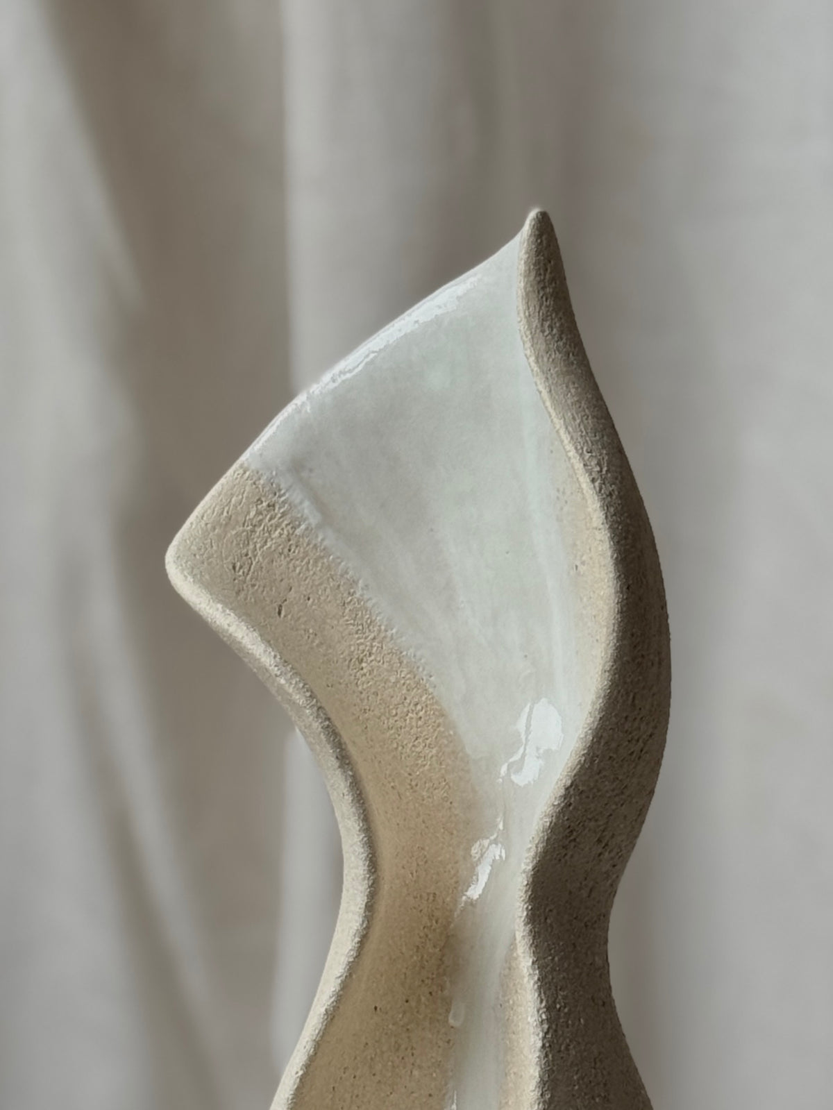 Calla Milk Drip Sculpture