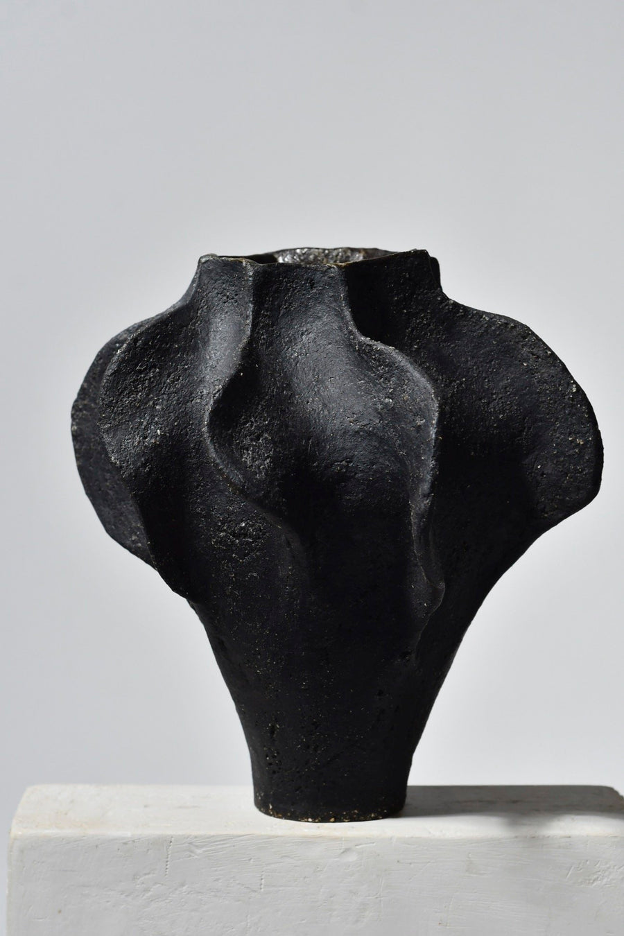 Ailes Noir Sculptural Vessel by Lucia Mondadori — handcrafted Vase