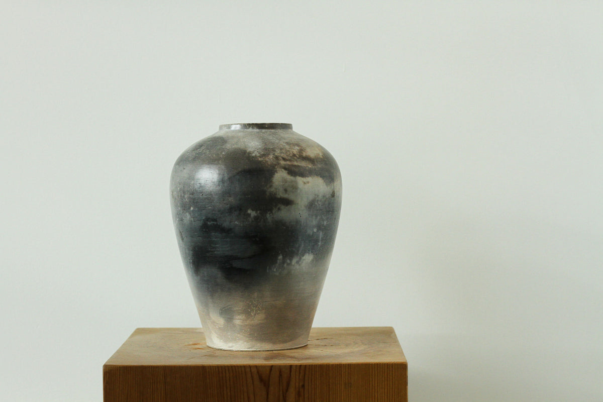 Sawdust-Fired Vase 061