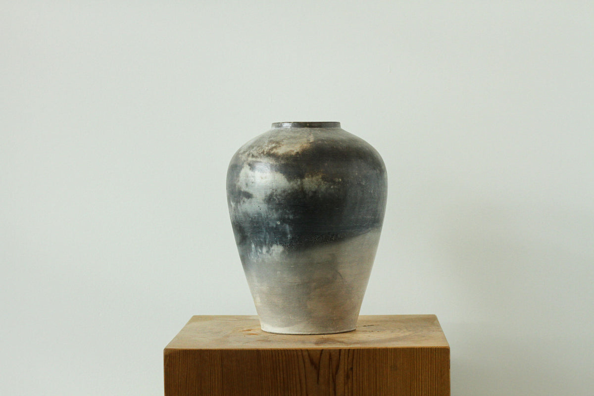 Sawdust-Fired Vase 061