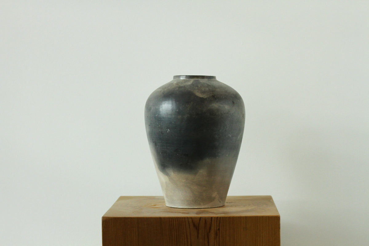 Sawdust-Fired Vase 061