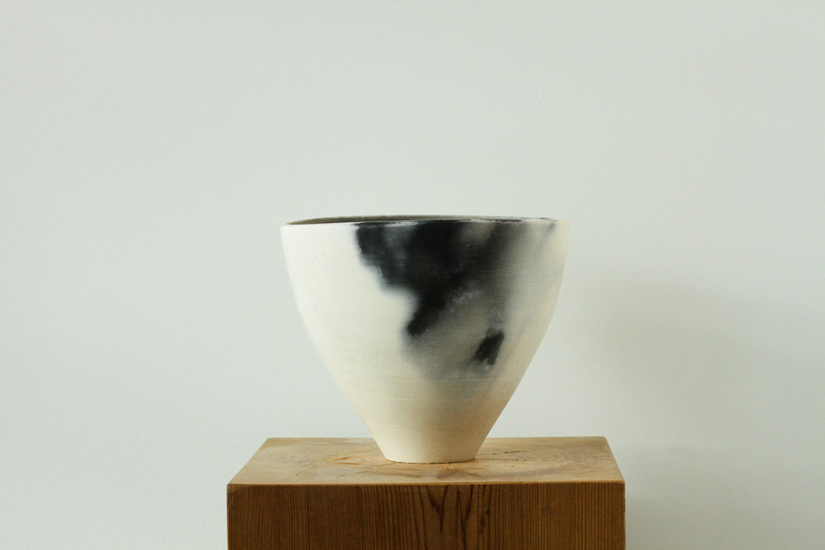 Sawdust-Fired Vase 068