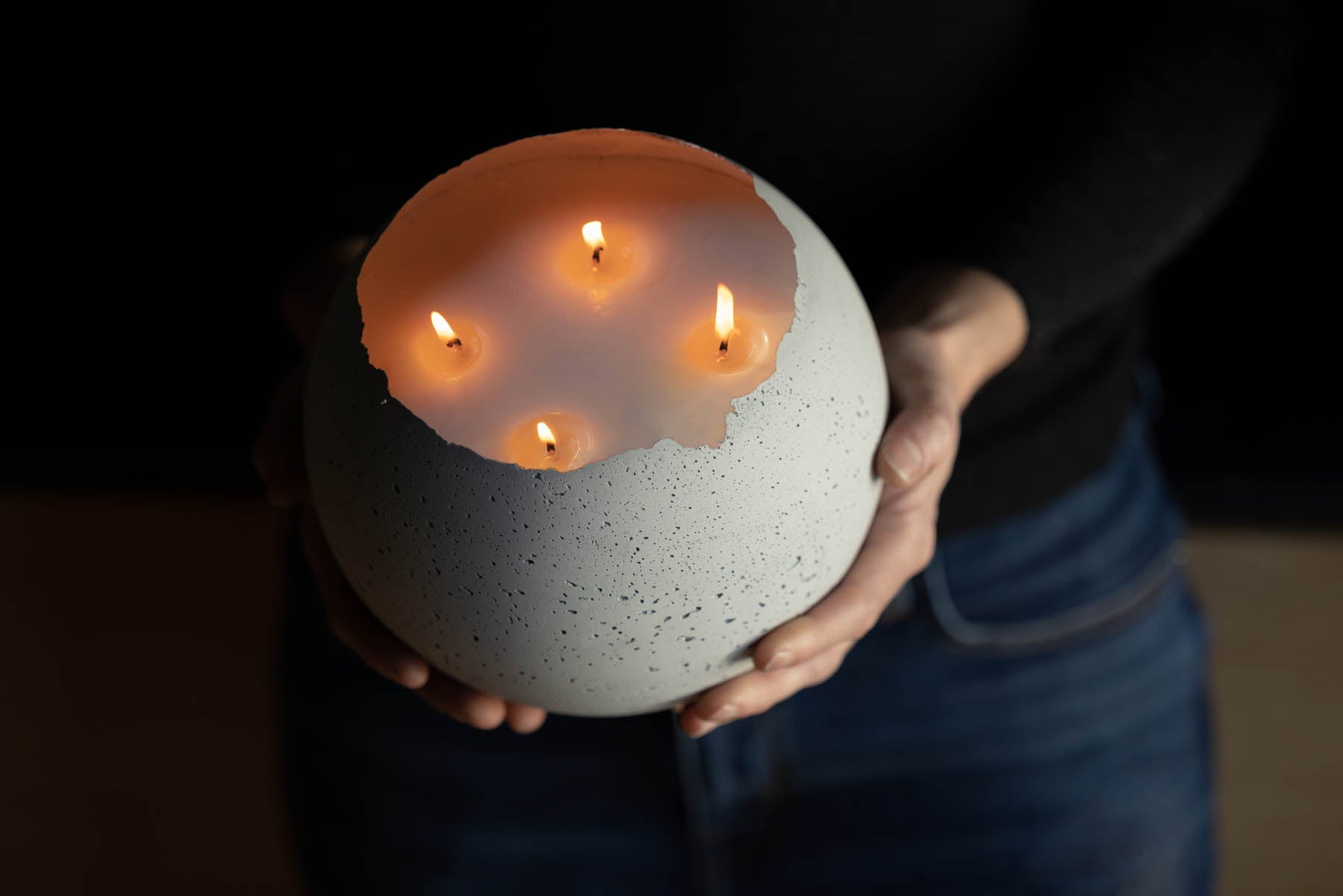 Orbis Concrete Candle