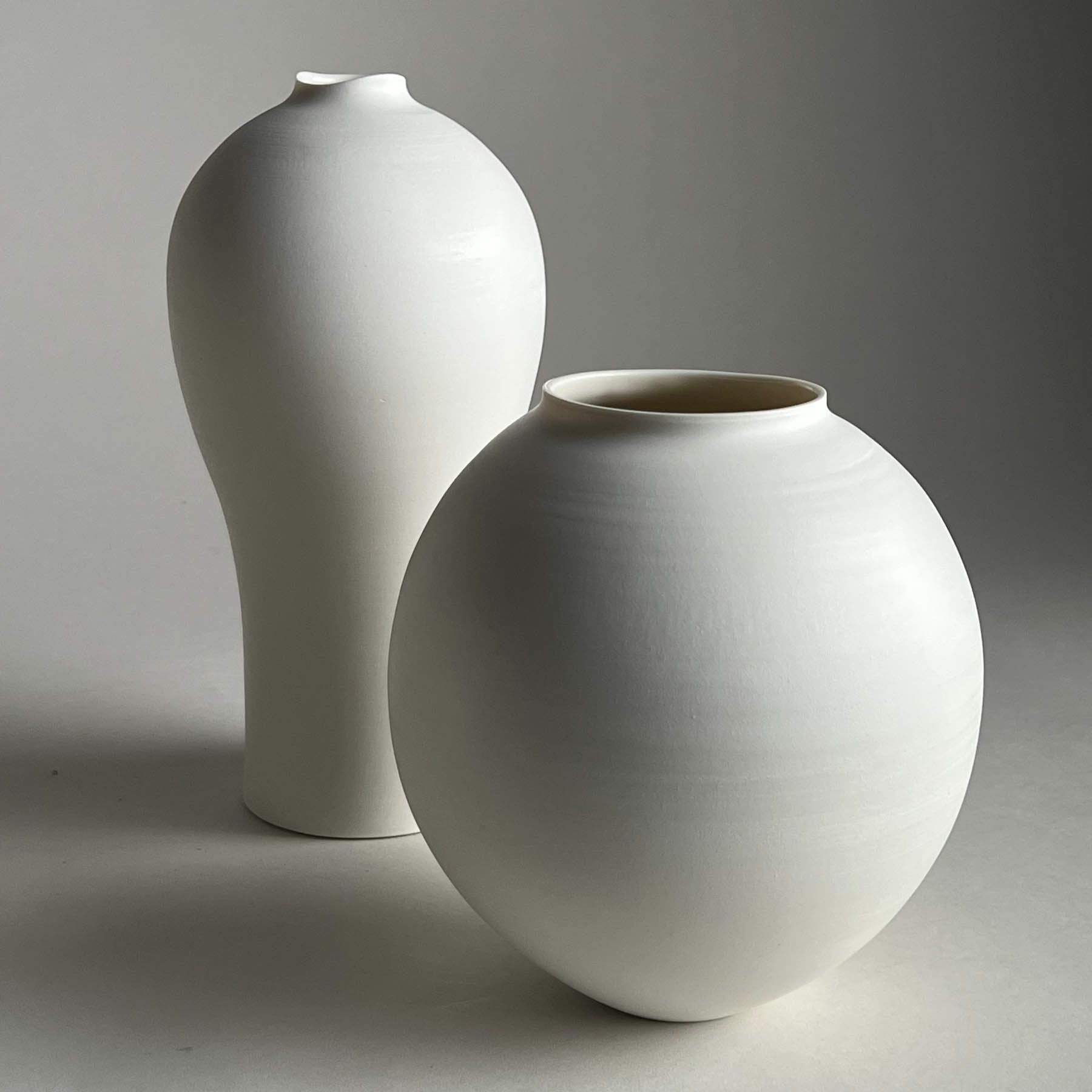 Porcelain Vessel 02