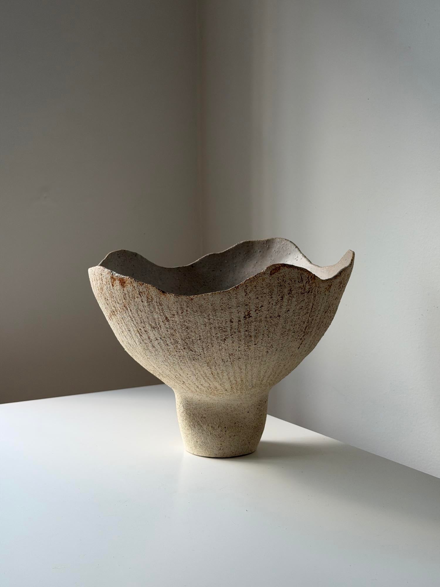Sculptural Vase 02