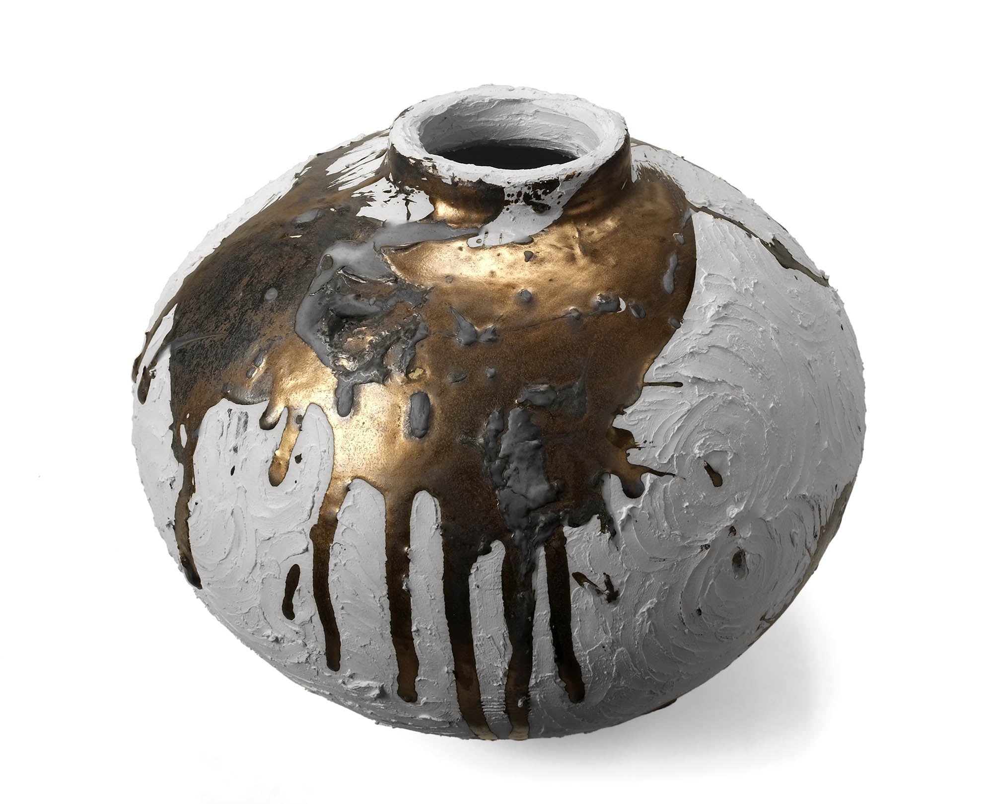 White & Gold Vessel 126